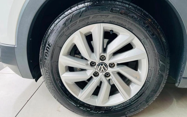 imagem-https://www.socarrao.com.br/sc-vehicle-images-prod/2914693/1790093330750-8327167_8_B_0265743a78.jpeg