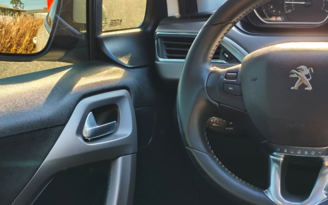 imagem-https://www.socarrao.com.br/sc-vehicle-images-prod/2915040/1785342754437-V2hhdHNBcHAgSW1hZ2UgMjAyNi0wNy0yOCBhdCAxNy4xMy41MC5qcGVn.jpeg