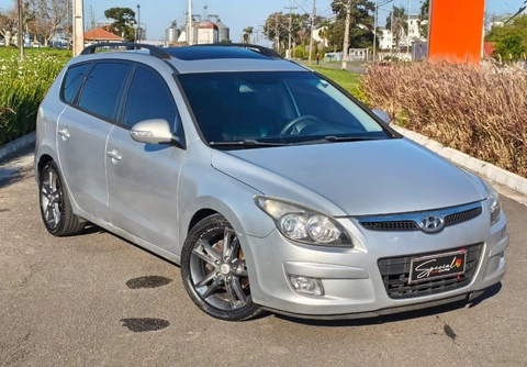 Hyundai i30cw 2011 Prata — foto 1 de 3