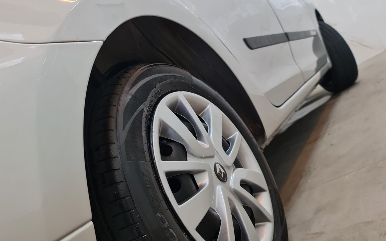 imagem-https://www.socarrao.com.br/sc-vehicle-images-prod/2916509/1785346085247-MTcuanBn.jpg