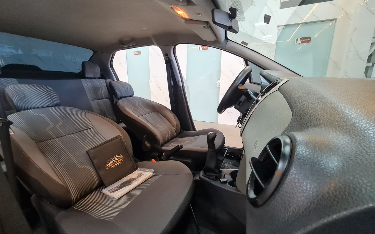imagem-https://www.socarrao.com.br/sc-vehicle-images-prod/2916509/1785356908913-OS5qcGc.jpg