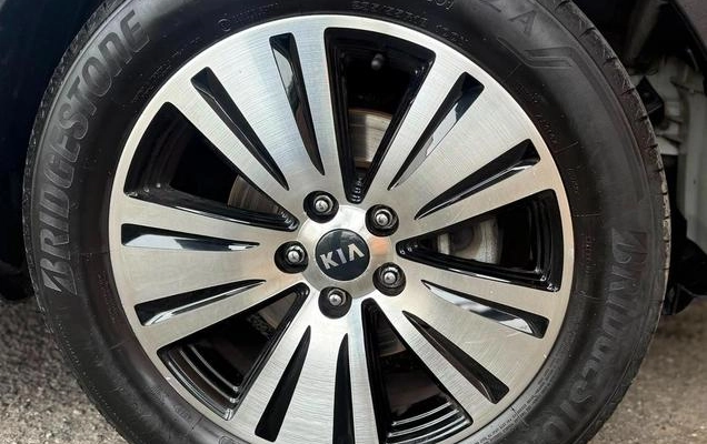 imagem-https://www.socarrao.com.br/sc-vehicle-images-prod/2916520/1785505102599-8327574_10_B_8ccc0316e6.jpeg