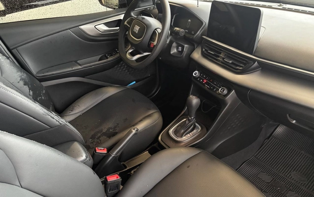 imagem-https://www.socarrao.com.br/sc-vehicle-images-prod/2917218/1789131794421-vehicle_image_1785347504_96c68a7162d0ba347f37f48dcd6115d7.jpeg