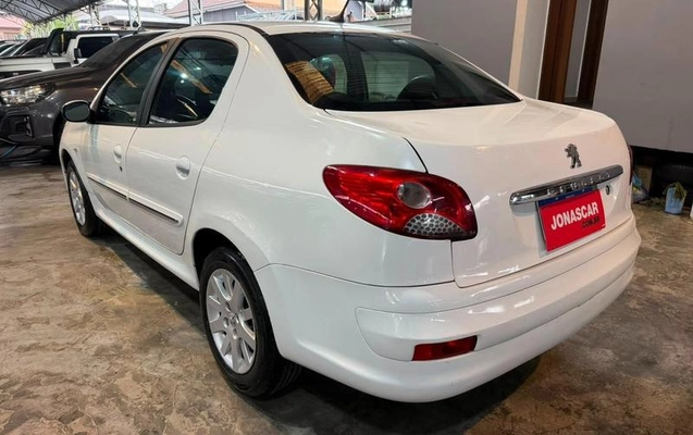 imagem-https://www.socarrao.com.br/sc-vehicle-images-prod/2917285/1788975656695-8292601_8_B_28a16e57b0.jpeg
