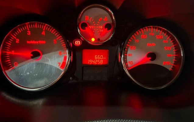 imagem-https://www.socarrao.com.br/sc-vehicle-images-prod/2917285/1788975656697-8292601_17_B_46968ac2d9.jpeg