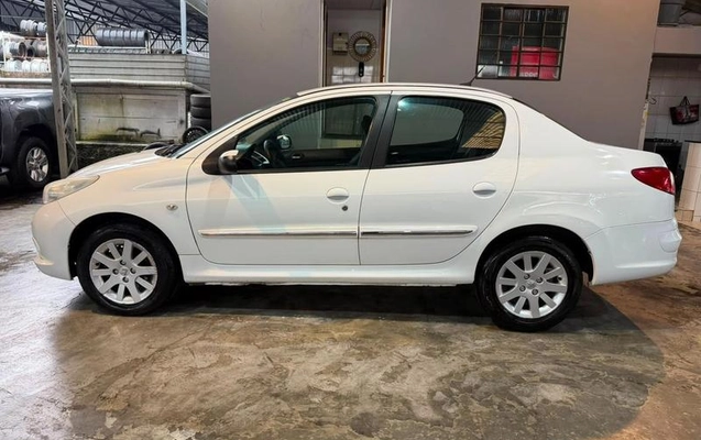 imagem-https://www.socarrao.com.br/sc-vehicle-images-prod/2917285/1788975656717-8292601_1_B_802cee5389.jpeg