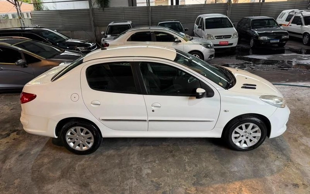 imagem-https://www.socarrao.com.br/sc-vehicle-images-prod/2917285/1788975656719-8292601_12_B_a905d0ebeb.jpeg