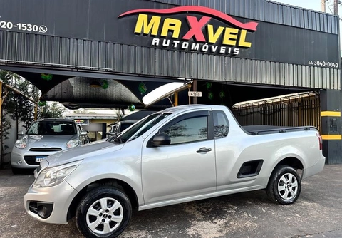 Chevrolet Montana 2015 Prata — foto 1 de 3