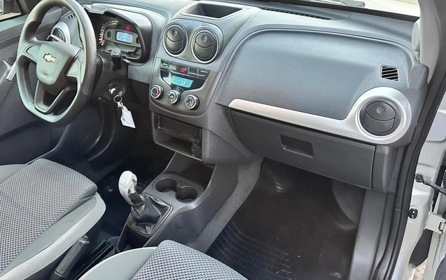 imagem-https://www.socarrao.com.br/sc-vehicle-images-prod/2917506/1788361939261-8327833_12_B_0f44a2a15f.jpeg