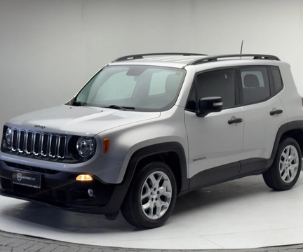Jeep Renegade 2018 Prata — foto 1 de 3