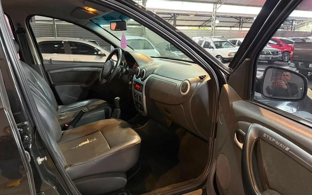 imagem-https://www.socarrao.com.br/sc-vehicle-images-prod/2918476/1785350194096-8322928_8_B_92ab3aad00.jpeg