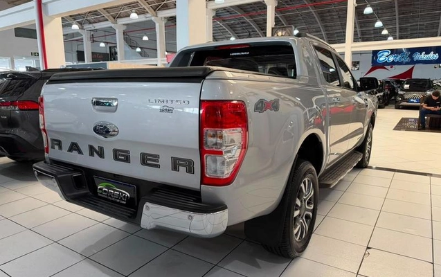 imagem-https://www.socarrao.com.br/sc-vehicle-images-prod/2918487/1789073944501-8324347_12_B_c714df73a0.jpeg