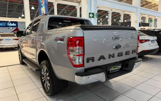 imagem-https://www.socarrao.com.br/sc-vehicle-images-prod/2918487/1789073944504-8324347_16_B_ba2d3867e3.jpeg