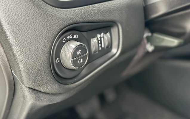 imagem-https://www.socarrao.com.br/sc-vehicle-images-prod/2918517/1785350350753-003_fbc80202a8d1b92465e2aedde97ba47c.jpeg