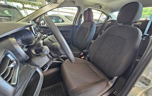 imagem-https://www.socarrao.com.br/sc-vehicle-images-prod/2918747/1789847068717-oUVNqqeJVB78zCuPFT2k5UlhwxGVziY6.jpg