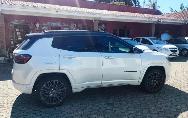 imagem-https://www.socarrao.com.br/sc-vehicle-images-prod/2918871/1787943467905-8325749_15_B_666e6ebb90.jpeg