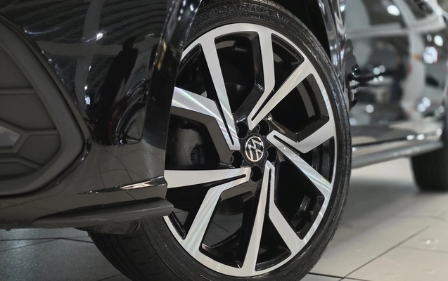 imagem-https://www.socarrao.com.br/sc-vehicle-images-prod/2918933/1785351357198-1_034123.jpg