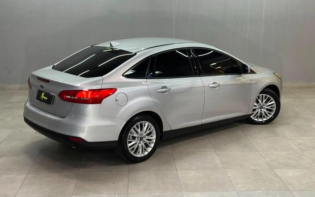imagem-https://www.socarrao.com.br/sc-vehicle-images-prod/2919557/1789673056925-8328584_0_B_50718a9626.jpeg