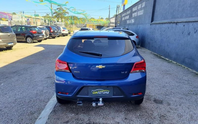 imagem-https://www.socarrao.com.br/sc-vehicle-images-prod/2919931/1785958657070-8328638_6_B_15515bec93.jpeg