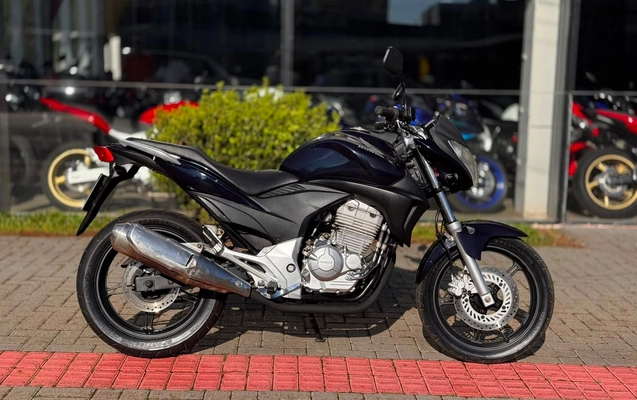 imagem-https://www.socarrao.com.br/sc-vehicle-images-prod/2920105/1785354651773-2232ac19aade4ea6ac190ffcbc624d33_1785354591807.jpg