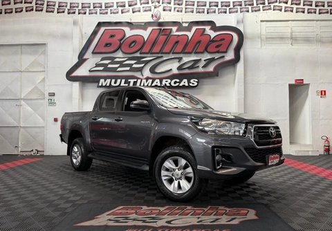 Toyota Hilux 2020 Cinza — foto 1 de 3