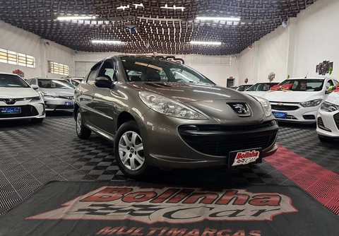 Peugeot 207 2010 Cinza — foto 1 de 3