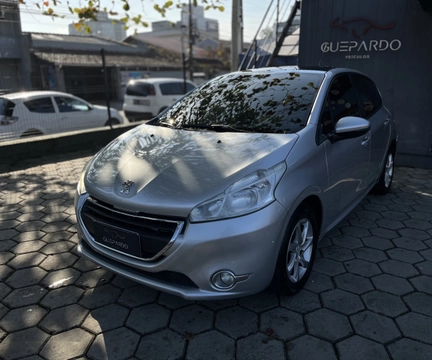 Peugeot 208 2015 Prata — foto 1 de 3