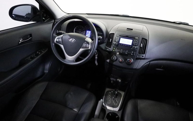 imagem-https://www.socarrao.com.br/sc-vehicle-images-prod/2920563/1787845267783-8307545_11_B_2a604c947b.jpeg