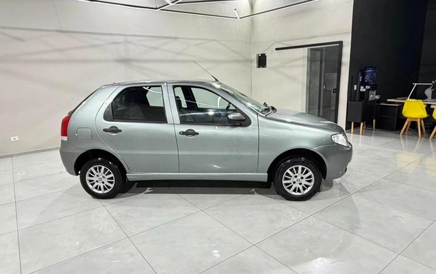 imagem-https://www.socarrao.com.br/sc-vehicle-images-prod/2920565/1792671654279-8281634_2_B_16ca959737.jpeg