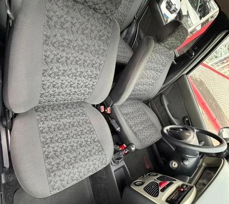 imagem-https://www.socarrao.com.br/sc-vehicle-images-prod/2920565/1792671654307-8281634_14_B_513b977b42.jpeg