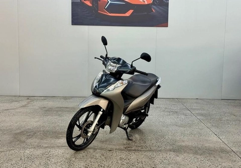 Honda C 100 BIZ-ES 2023 Prata — foto 1 de 3