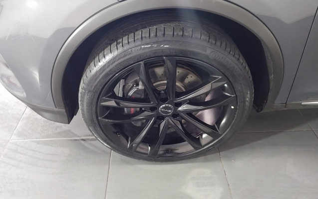 imagem-https://www.socarrao.com.br/sc-vehicle-images-prod/2920942/1787859498886-n16Uvq6M9ZJpvMjsC1wFKubkrd2Acp4T.jpg