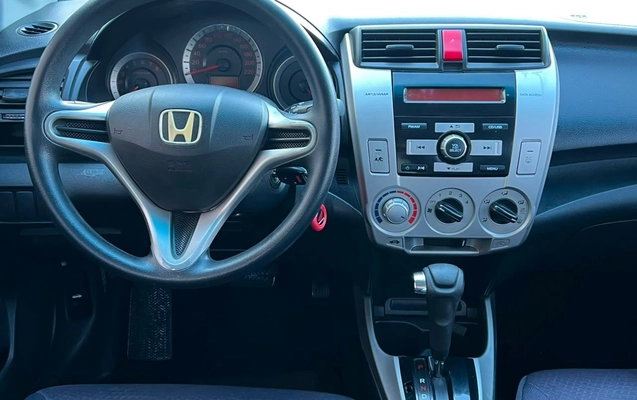imagem-https://www.socarrao.com.br/sc-vehicle-images-prod/2921351/1785358031312-597007367c6a442fa6a888158c22a200_1784036746005.jpg