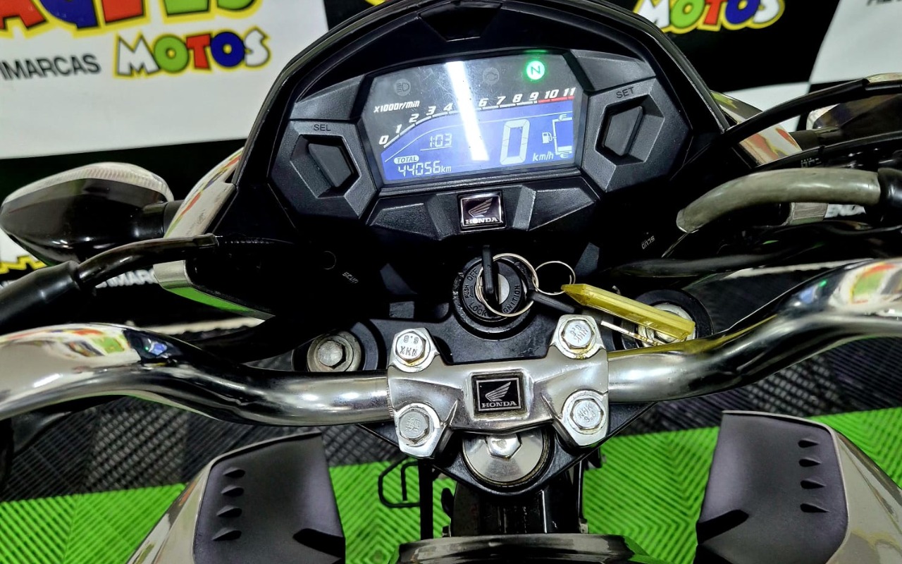 imagem-https://www.socarrao.com.br/sc-vehicle-images-prod/2921353/1785358039412-SU1HLTIwMjYwNzA5LVdBMDAyMigxKS5qcGc.jpg