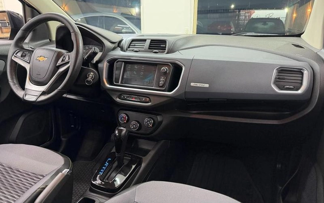 imagem-https://www.socarrao.com.br/sc-vehicle-images-prod/2923926/1786134589698-8329688_9_B_97813ae137.jpeg