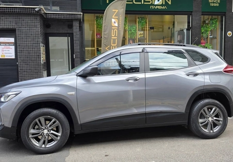 Chevrolet Tracker 2023 Cinza — foto 1 de 3