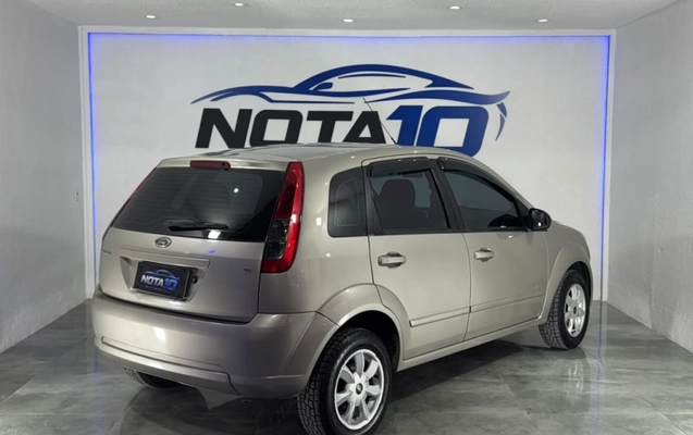 imagem-https://www.socarrao.com.br/sc-vehicle-images-prod/2926736/1785372184648-10_092437.jpg