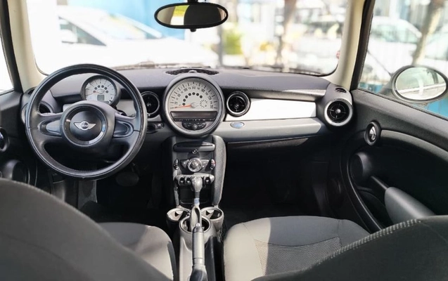 imagem-https://www.socarrao.com.br/sc-vehicle-images-prod/2937173/1789503708305-gb-836a8ff.jpeg