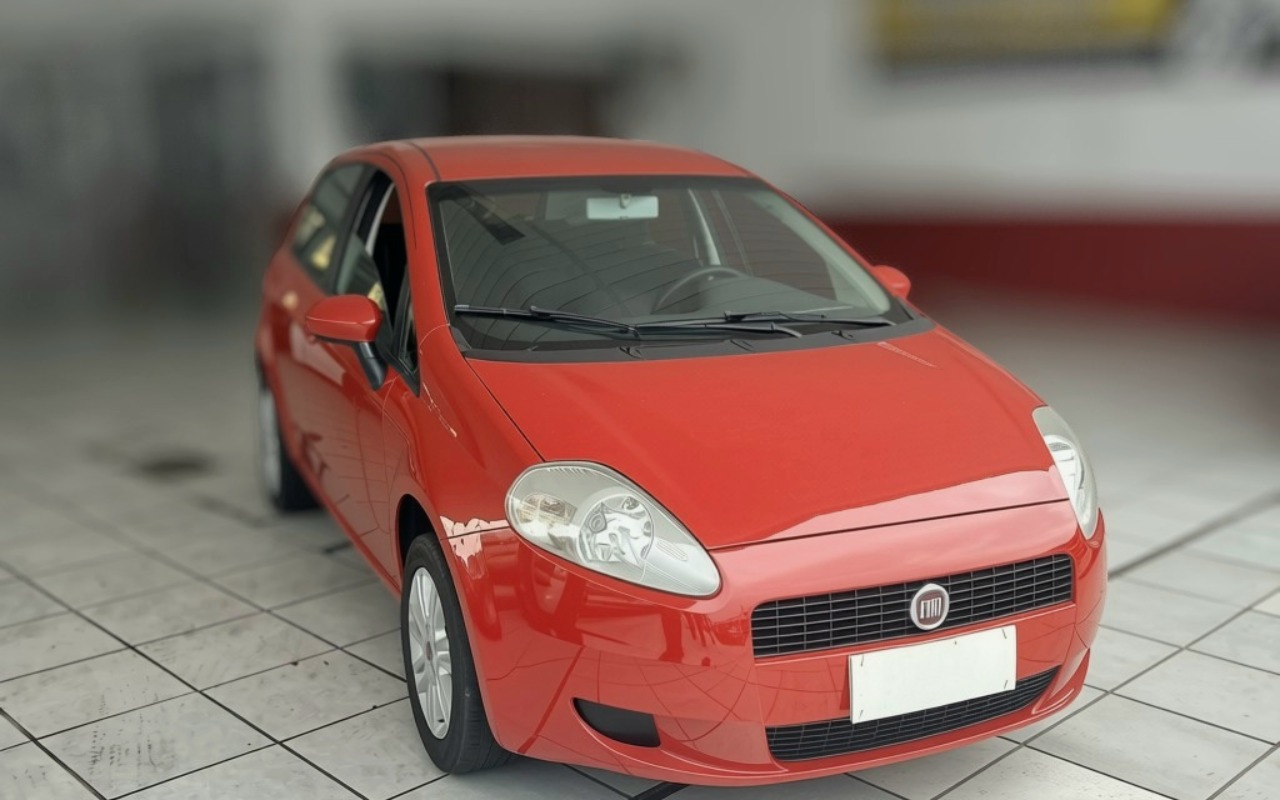 Fiat Punto 2011 Vermelho — foto 1 de 3