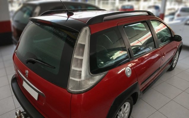 imagem-https://www.socarrao.com.br/sc-vehicle-images-prod/2937217/1785413876924-ZmlsZV8wMDAwMDAwMDE5YTg4MjBlOTcyZWJhMzA0Nzg0MmU1Yi5wbmc.png