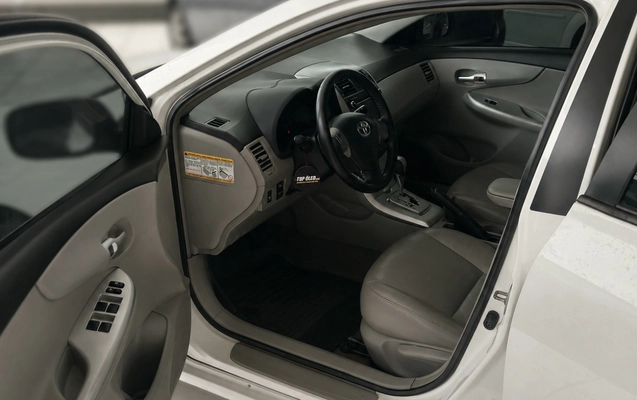 imagem-https://www.socarrao.com.br/sc-vehicle-images-prod/2937219/1785413939946-ZmlsZV8wMDAwMDAwMGUzZjQ4MjBlOTZlYjhiM2Q3MTgxMTc3Mi5wbmc.png