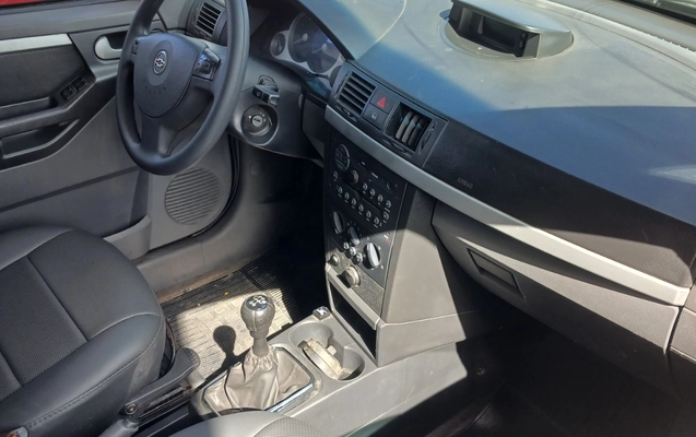 imagem-https://www.socarrao.com.br/sc-vehicle-images-prod/2937278/1786112950034-MjAyNjA4MDdfMTEyNzQzLmpwZw.jpg