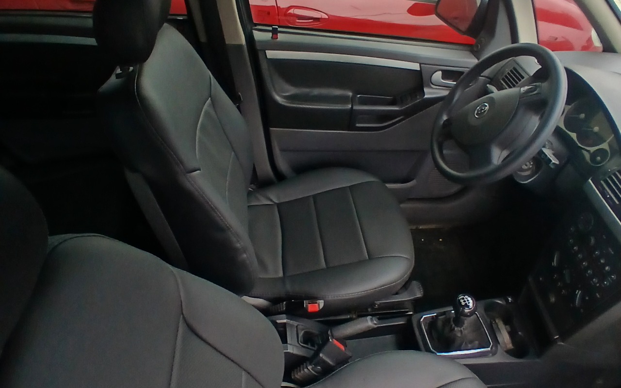 imagem-https://www.socarrao.com.br/sc-vehicle-images-prod/2937278/1786369272495-MjAyNjA4MTBfMDk1MzA5LmpwZw.jpg