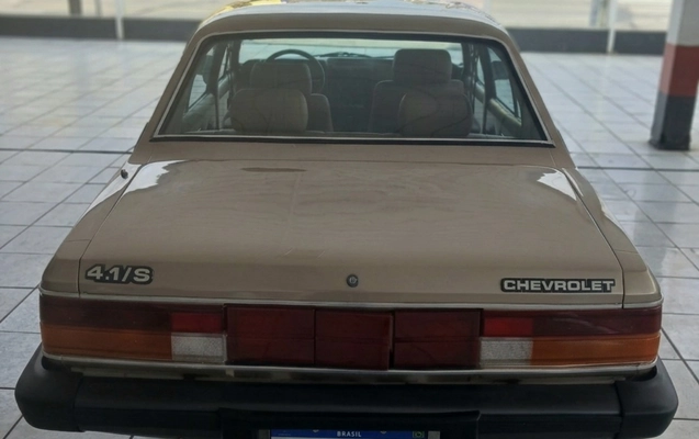 imagem-https://www.socarrao.com.br/sc-vehicle-images-prod/2937308/1785414239648-MTc4NDY0MjE4MjkwMS5wbmc.png