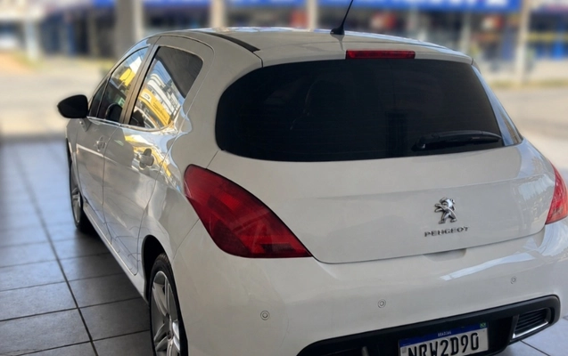 imagem-https://www.socarrao.com.br/sc-vehicle-images-prod/2937406/1785414989768-U2NyZWVuc2hvdF8yMDI2MDczMF8wOTM0NTRfR2FsbGVyeS5qcGc.jpg