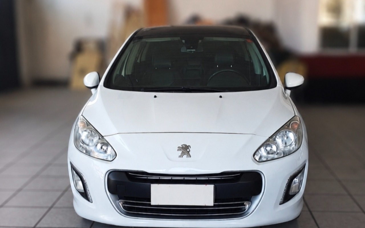 imagem-https://www.socarrao.com.br/sc-vehicle-images-prod/2937406/1785414989962-U2NyZWVuc2hvdF8yMDI2MDczMF8wOTM0NDNfR2FsbGVyeS5qcGc.jpg