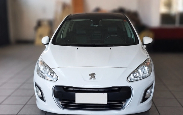 imagem-https://www.socarrao.com.br/sc-vehicle-images-prod/2937406/1785414989962-U2NyZWVuc2hvdF8yMDI2MDczMF8wOTM0NDNfR2FsbGVyeS5qcGc.jpg