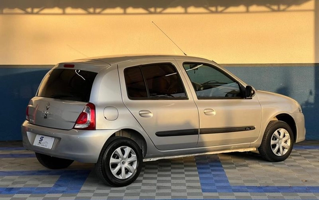 imagem-https://www.socarrao.com.br/sc-vehicle-images-prod/2937413/1785414310231-8321250_6_B_06ef3e4ceb.jpeg