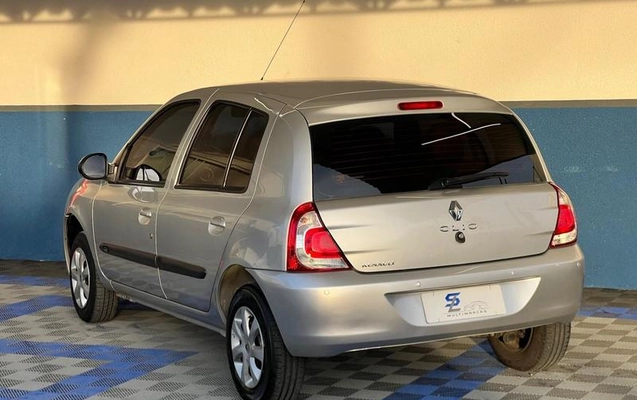imagem-https://www.socarrao.com.br/sc-vehicle-images-prod/2937413/1785414310233-8321250_7_B_c411c05049.jpeg