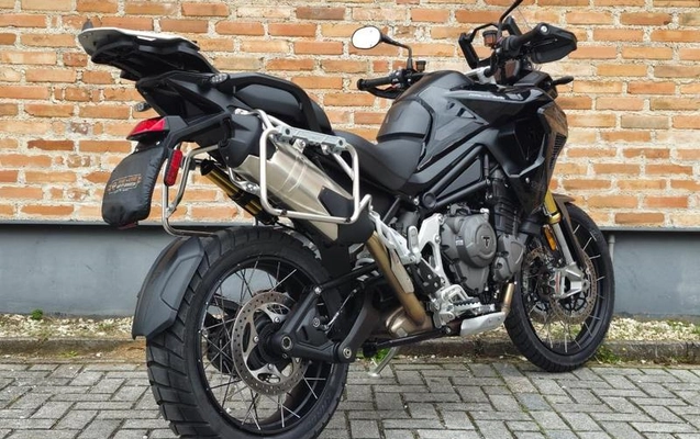 imagem-https://www.socarrao.com.br/sc-vehicle-images-prod/2937437/1789481642166-8330069_2_B_ccf6ee23f6.jpeg